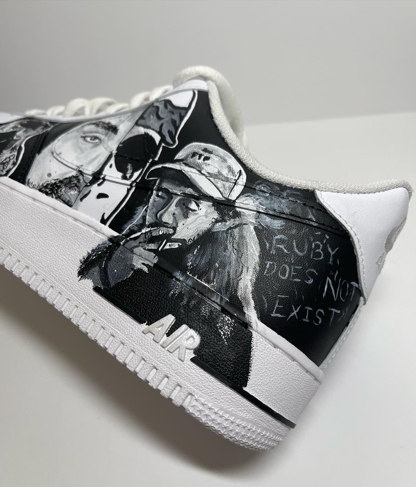 $hoeicideboy$ Customs